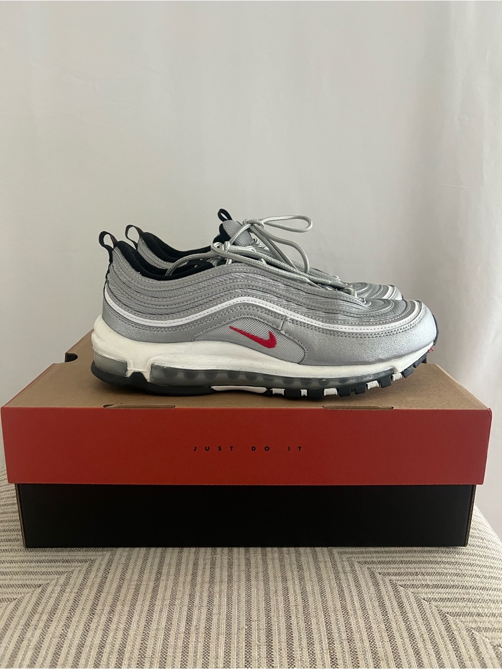 Nike Air Max 97 Women’s Metallic Silver and Varsity Red 9.5